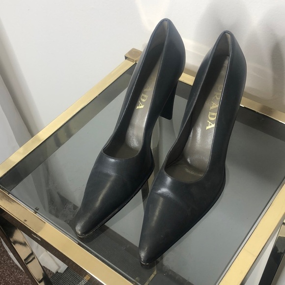 Prada grey pointed toe leather chunky heel pump size 7.5​ - Picture 1 of 9
